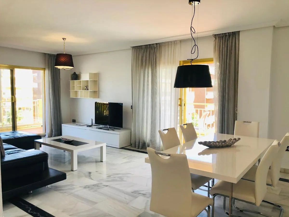 Rentcostadelsol Fuengirola Dona Sofia A 0*,